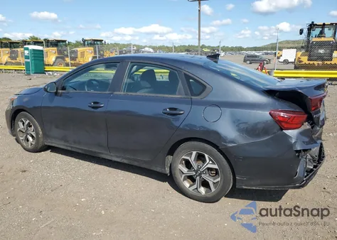 2021 Kia Forte Fe z USA, uszkodzony, nr VIN 3KPF24AD2ME303890